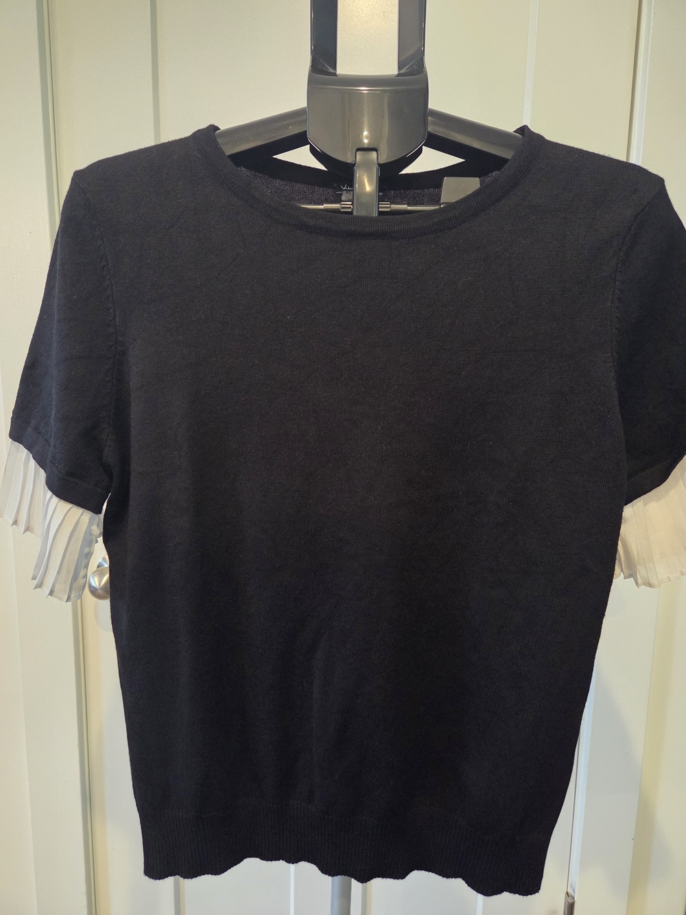 115. Vila Milano Black Short-Sleeve Top with White Pleated Sleeve Accents